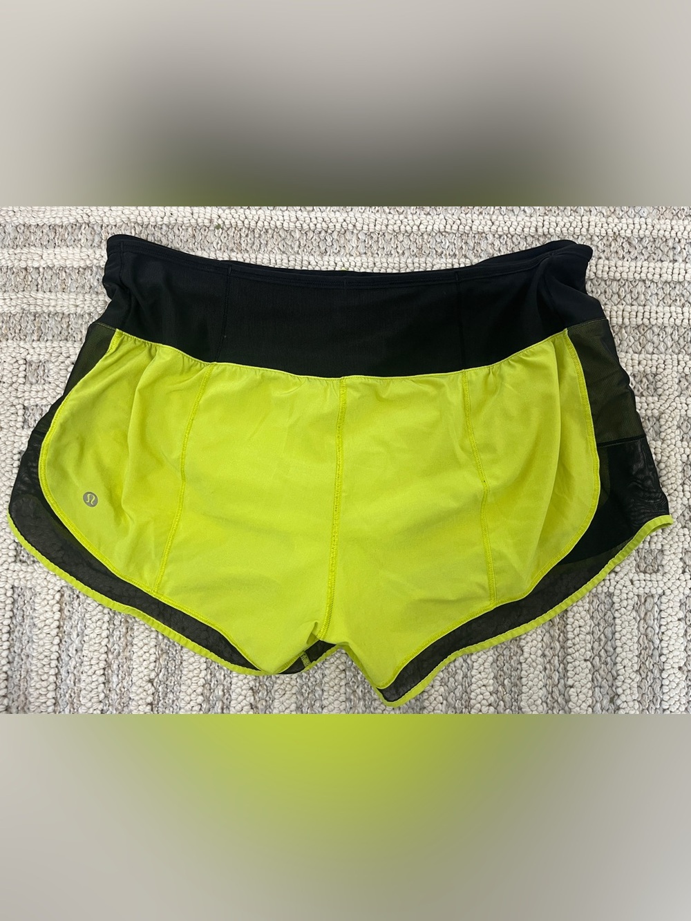 Lululemon shorts size 10
